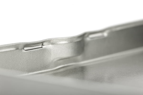 Eckige Metalldose